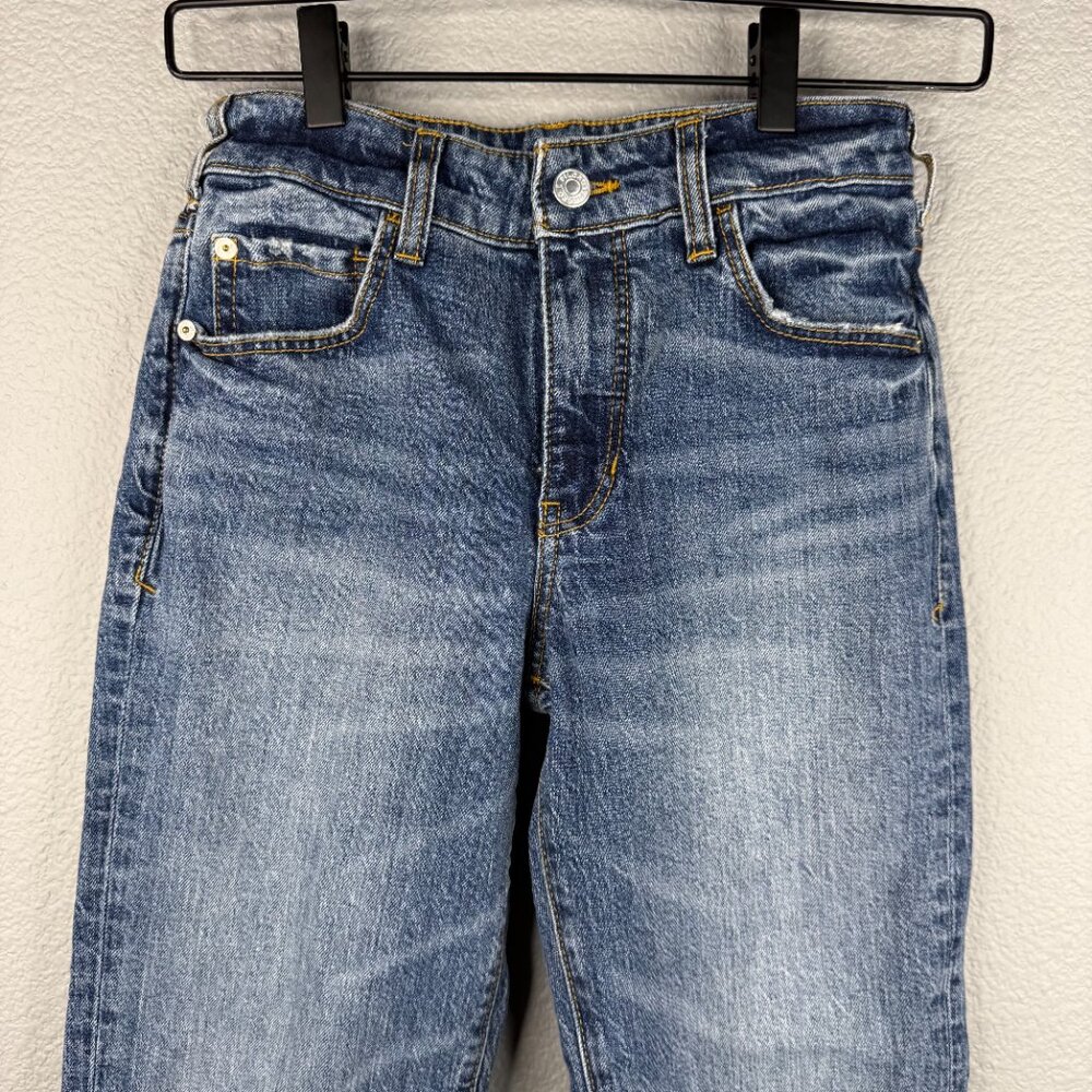 Pilcro Straight Leg Crop Jeans - Picture 2 of 8